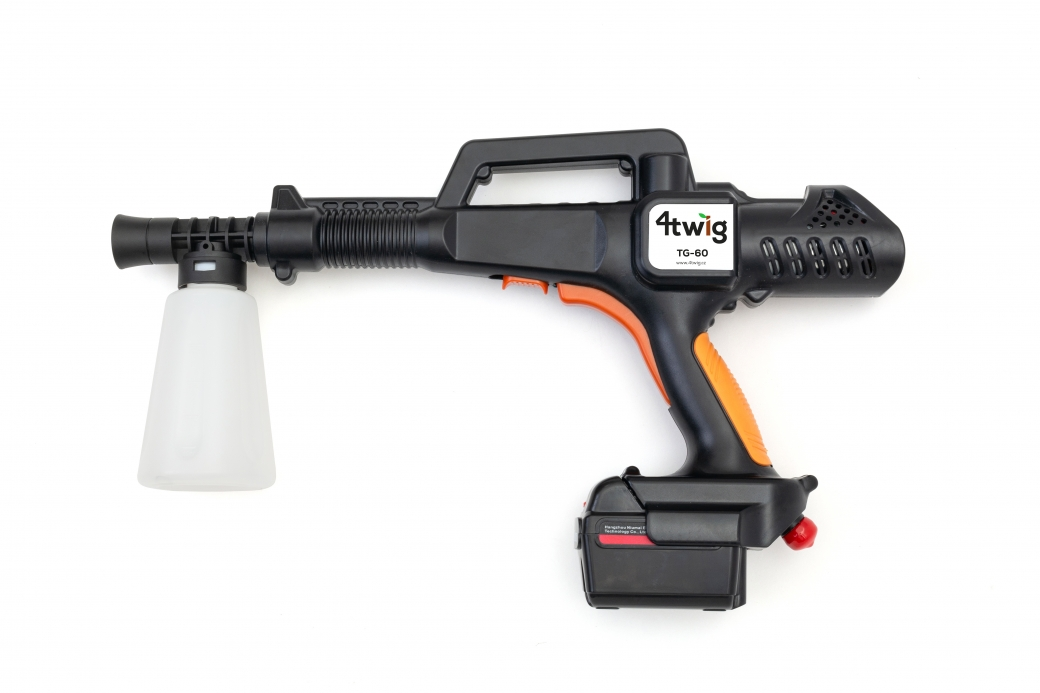Akumulatorowa myjka i opryskiwacz TG-60
